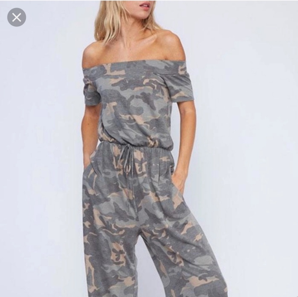 Camo jumpsuit by Fantastic Fawn NWOT - Picture 6 of 7